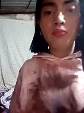 yovana13 online show from January 2026 09:18:02 PM