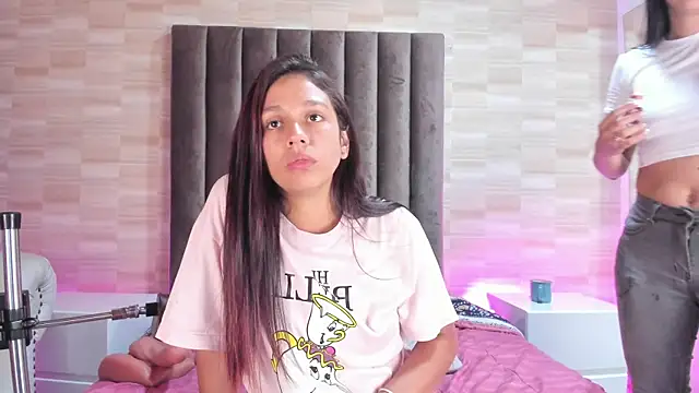 Snapshot of Luci_And_Sofi chatting on January 2025 08:43:01 PM Luci And Sofi online show from January 2025 08:43:01 PM