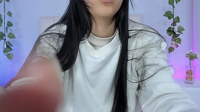 Snapshot of Luci_And_Sofi chatting on January 2025 01:41:01 PM Luci And Sofi online show from January 2025 01:41:01 PM