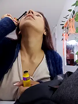 Snapshot of Luci_And_Sofi chatting on October 2025 01:20:01 PM Luci And Sofi online show from October 2025 01:20:01 PM