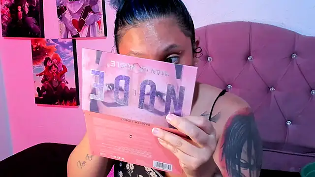 Mila nixon02 online show from April 2026 03:09:01 AM