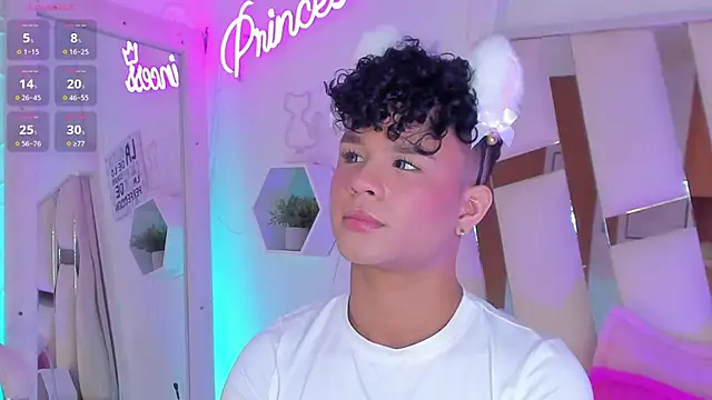 EthanCollens online show from January 2025 11:54:01 PM