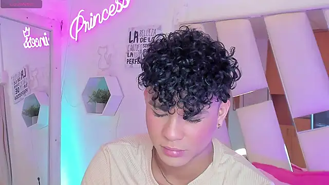 EthanCollens online show from January 2025 09:18:02 PM