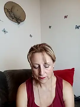 Snapshot of almaluna7 chatting on December 2024 02:03:02 AM almaluna7 online show from December 2024 02:03:02 AM