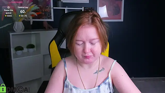 Sara Robinson online show from November 2025 02:44:01 AM