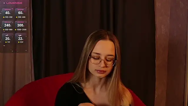 Tiffanyhunt online show from March 2026 03:08:02 PM