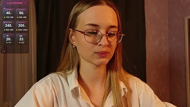 Tiffanyhunt online show from April 2026 03:10:02 PM