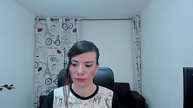 DanaaRey online show from October 2025 03:27:01 PM