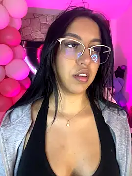 Tamara Roberts1 online show from October 2025 01:01:02 AM