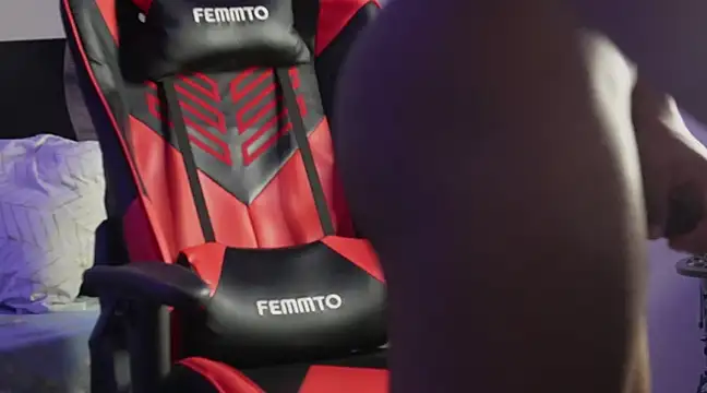 Snapshot of May_Dylan1 chatting on December 2024 01:31:02 PM May Dylan1 online show from December 2024 01:31:02 PM