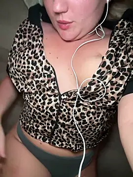 scarletseduction  online show from May 2026 12:17:02 AM