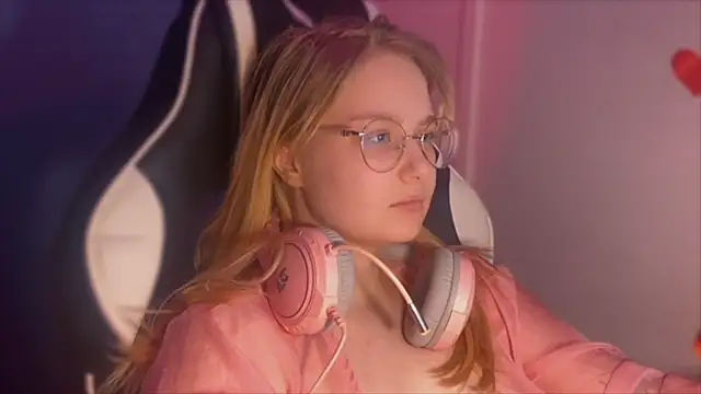 JacyWinslat online show from February 2025 11:47:02 PM