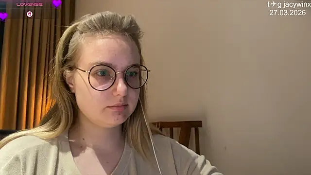 JacyWinslat online show from March 2026 10:09:01 PM