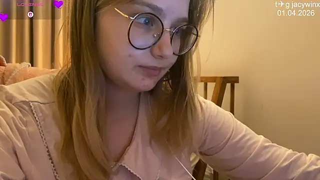 JacyWinslat online show from April 2026 02:14:02 PM