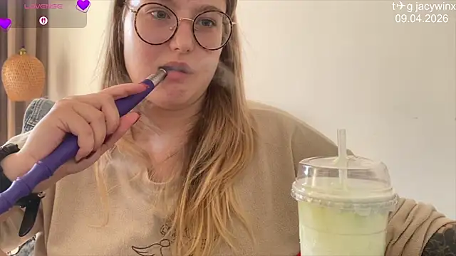 JacyWinslat online show from April 2026 09:26:01 AM