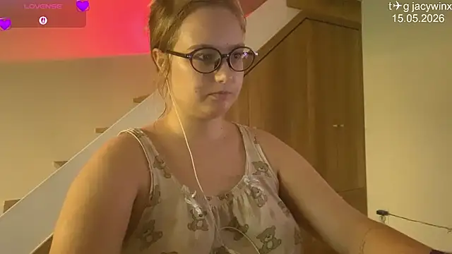 JacyWinslat online show from May 2026 02:46:01 PM