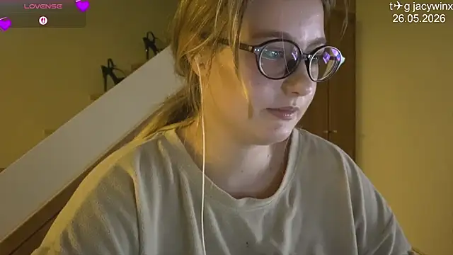 JacyWinslat online show from May 2026 04:47:01 PM