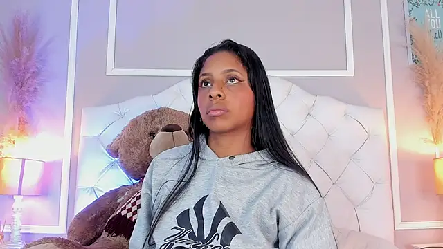 evelyn evony online show from December 2024 10:11:02 AM