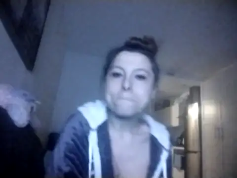 Florita2442 online show from November 2025 12:55:01 AM