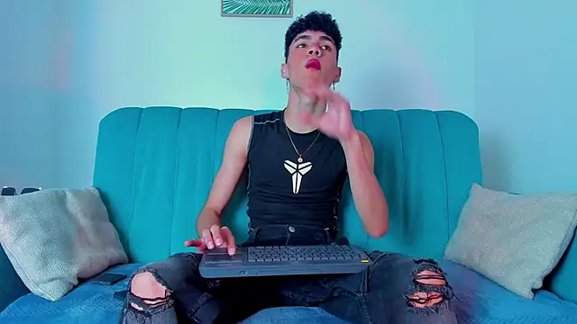 Snapshot of NeoRaptis chatting on March 2025 08:15:02 PM NeoRaptis online show from March 2025 08:15:02 PM