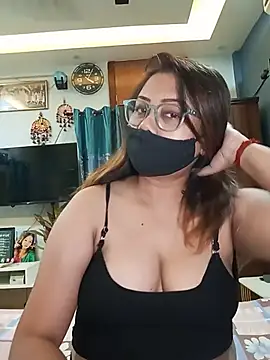 Snapshot of Cute-mona chatting on June 2026 10:36:01 AM Cute-mona online show from June 2026 10:36:01 AM