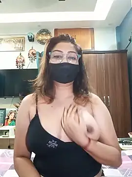 Snapshot of Cute-mona chatting on July 2026 10:23:01 AM Cute-mona online show from July 2026 10:23:01 AM