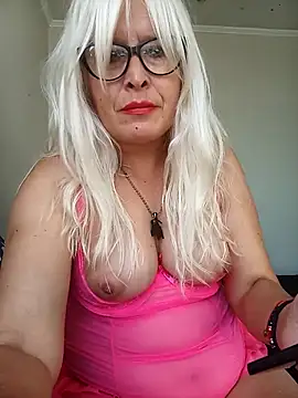 Snapshot of Rousmk1 chatting on February 2025 01:30:01 PM Rousmk1 online show from February 2025 01:30:01 PM