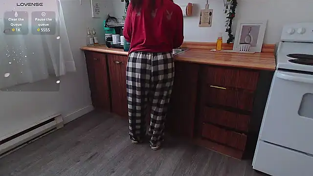 Kittyymaze1 online show from December 2024 01:40:02 PM