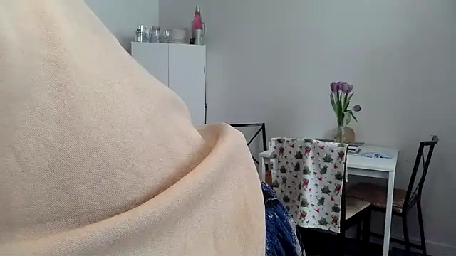 Kittyymaze1 online show from March 2026 01:17:02 PM