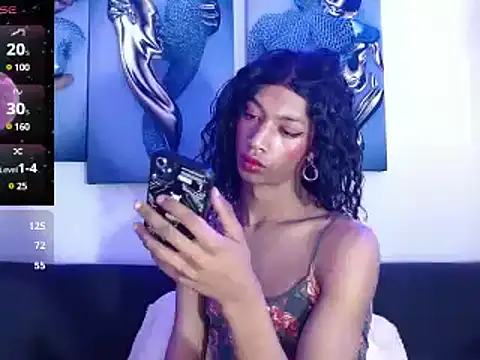 Snapshot of Maidi_ chatting on December 2024 04:40:02 PM Maidi online show from December 2024 04:40:02 PM