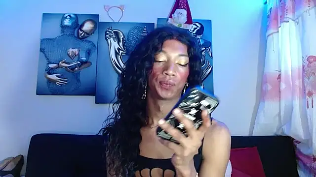 Snapshot of Maidi_ chatting on January 2025 01:35:02 PM Maidi online show from January 2025 01:35:02 PM