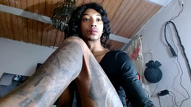 Snapshot of Maidi_ chatting on October 2025 12:58:01 PM Maidi online show from October 2025 12:58:01 PM