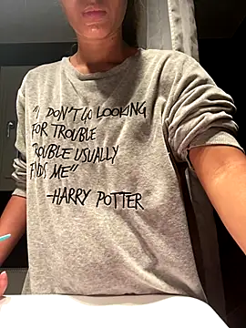 Snapshot of Gaby_pinheirO chatting on October 2025 09:30:01 AM Gaby pinheirO online show from October 2025 09:30:01 AM