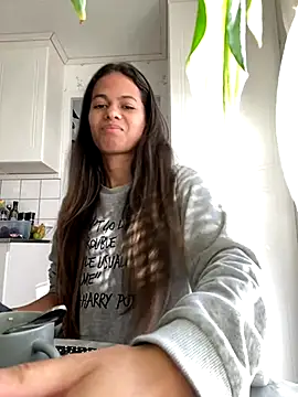 Snapshot of Gaby_pinheirO chatting on October 2025 08:15:01 AM Gaby pinheirO online show from October 2025 08:15:01 AM