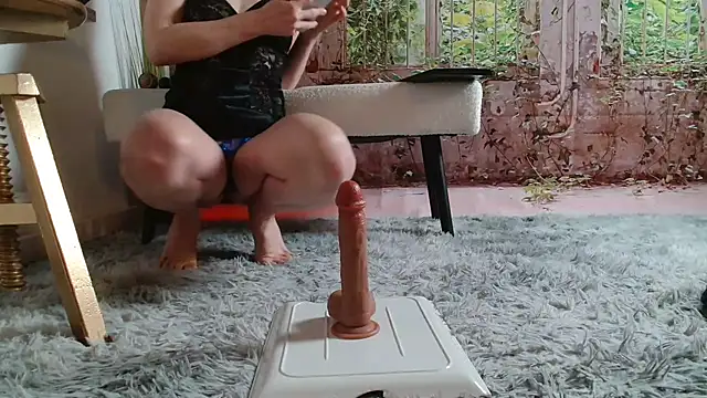 Snapshot of priselvis23 chatting on March 2025 11:19:02 AM priselvis23 online show from March 2025 11:19:02 AM