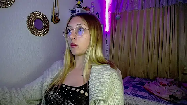 Soffy-brooks online show from December 2024 07:31:01 AM