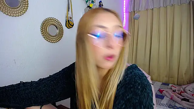 Soffy-brooks online show from January 2025 06:42:02 AM