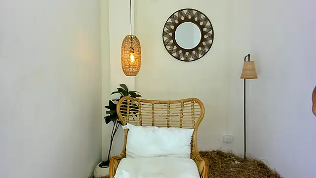 Tifanny eve online show from March 2026 12:23:02 PM