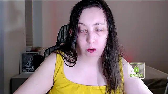 cute and hot online show from February 2026 07:53:02 PM