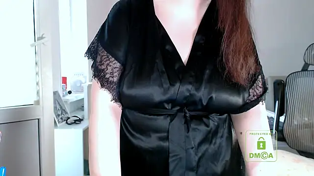 cute and hot online show from June 2026 03:12:01 PM