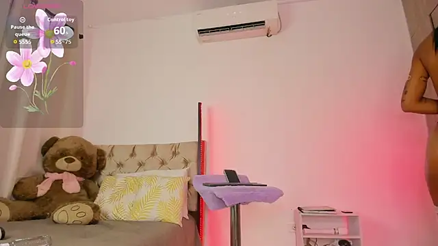 Lia Petite1 online show from March 2026 04:49:02 AM