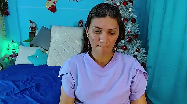 Snapshot of venus_swet_ chatting on December 2024 12:54:01 AM venus swet online show from December 2024 12:54:01 AM