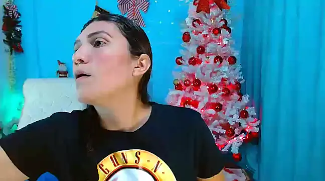 Snapshot of venus_swet_ chatting on January 2025 01:20:02 AM venus swet online show from January 2025 01:20:02 AM