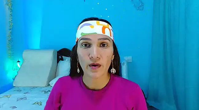 Snapshot of venus_swet_ chatting on February 2025 12:38:02 AM venus swet online show from February 2025 12:38:02 AM