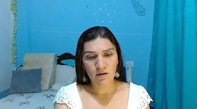 Snapshot of venus_swet_ chatting on February 2025 02:28:01 AM venus swet online show from February 2025 02:28:01 AM