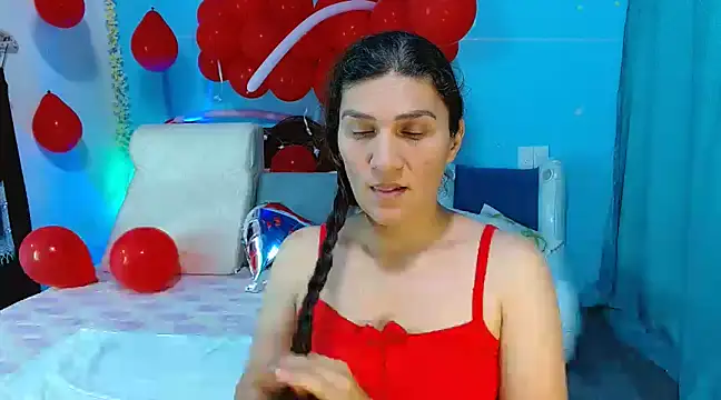 Snapshot of venus_swet_ chatting on February 2025 01:43:02 AM venus swet online show from February 2025 01:43:02 AM