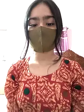Snapshot of Arisha- chatting on October 2025 07:59:01 PM Arisha- online show from October 2025 07:59:01 PM