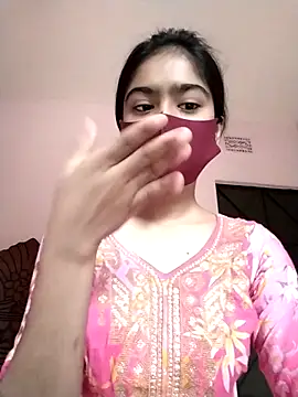 Snapshot of Arisha- chatting on December 2025 10:32:02 AM Arisha- online show from December 2025 10:32:02 AM