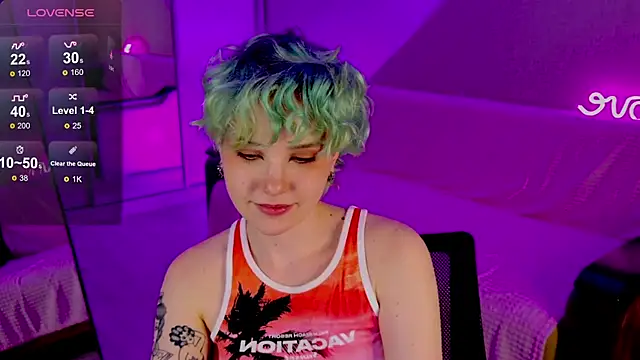 Snapshot of School_Love chatting on January 2025 04:12:02 PM School Love online show from January 2025 04:12:02 PM