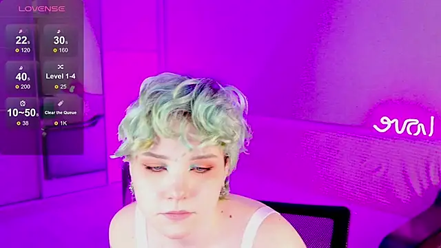 School Love online show from January 2025 01:02:01 PM